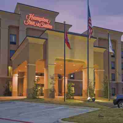 Hampton Inn & Suites Pine Bluff Hotel Exterior