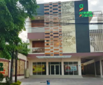 Greenhaus Inn Dinoyo