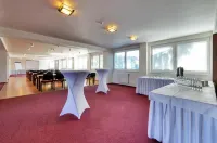 Hotel Klar - parking