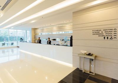 フロントデスク カンタリー 304 ホテル アンド サービスド アパートメンツ プラーチーンブリーの写真