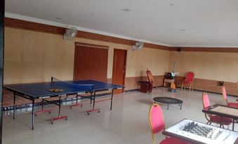 Hotel Gvs Residency