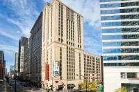 Hilton Garden Inn Chicago Downtown/Magnificent Mile Hotels near 330 N Wabash Ave