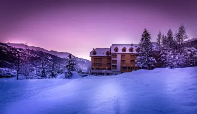 Le Grand Aigle Hotel & Spa Hotels near Ski Connections