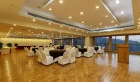 Timber Trail Base Resort - at the Foothills of Adventure Hotels in Parwanoo