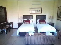 The Moon and Sixpence Garden Guest House Hotels near Gnu Valley Farm