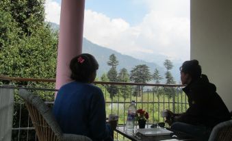 Manali Top Inn and Cafe
