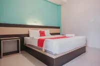 RedDoorz Syariah at Hotel Grand Mentari Hotels near Pantai Pasar Ikan Sore