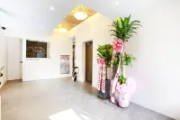 Suwon Hotel Lowa - 2つ星