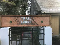 Trail Lodge Hotel a 