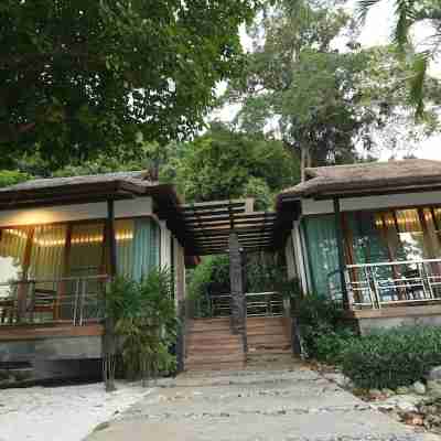 Victoria Cliff Nyaung Oo Phee Island Hotel Exterior