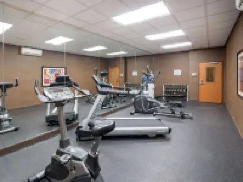 ベイモント バイ ウィンダム サバンナ サウス サバンナのホテル