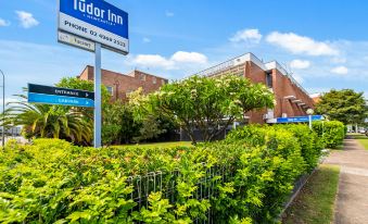 Tudor Inn Newcastle