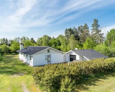 "Ehm" - 600m from the Sea Hotels in Jerup