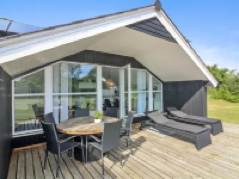 "Harmen" - 1.1km from the Sea Hotels in Bindslev