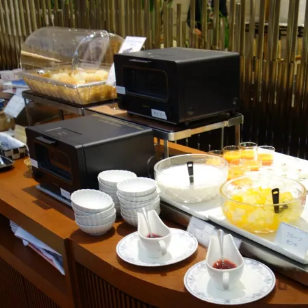 Hotel Pearl Garden Отели рядом с достопримечательностью «Выставочный центр Sun Messe Kagawa»