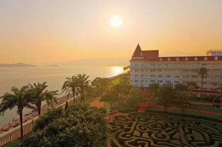 Hong Kong Disneyland Hotel Отели рядом с достопримечательностью «Монастырь Пристань Трапписта»