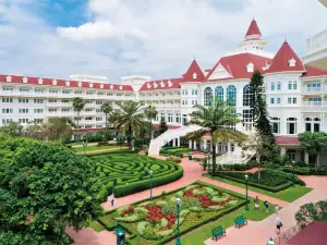 Hong Kong Disneyland Hotel