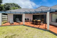 Red Hibiscus Villas
