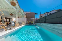 Adonis Hotel - Pool