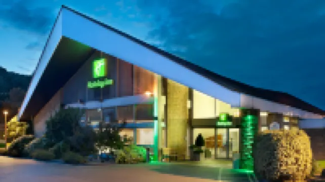 Holiday Inn SWINDON by IHG فنادق في 