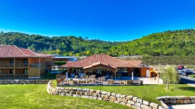 Kyriad Perigueux - Boulazac Các khách sạn ở Saint-Laurent-sur-Manoire