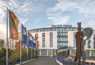 Dorint Kongresshotel Düsseldorf/Neuss Отели рядом с достопримечательностью «Фольмерсверт»