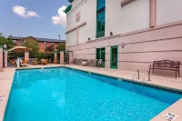 Wingate by Wyndham Macon I-75 - Swimmingpools