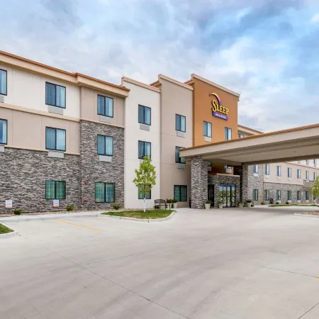 Sleep Inn & Suites West des Moines Near Jordan Creek
