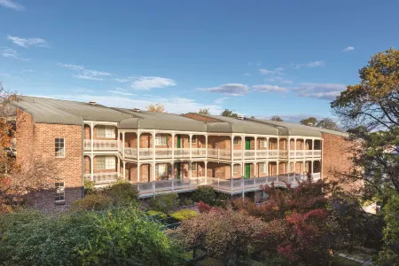 Adina Serviced Apartments Canberra Kingston Отели рядом с достопримечательностью «Canberra Baptist Church»