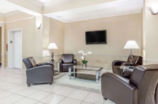 Baymont by Wyndham Cartersville Hotels in Cartersville