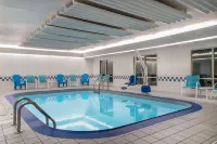AmericInn by Wyndham Duluth - Pools