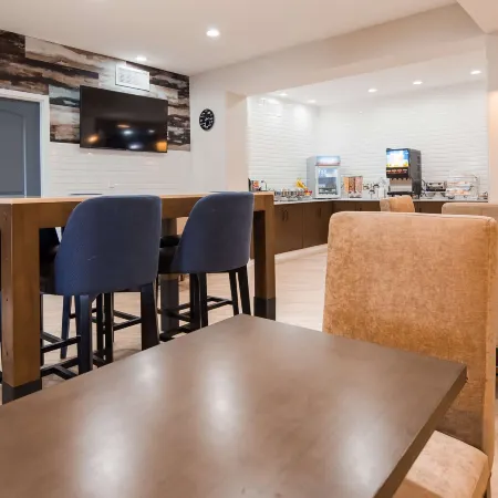 Best Western Plus New Barstow Inn Suites