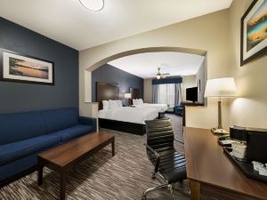 Best Western Plus Lake Dallas Inn  Suites