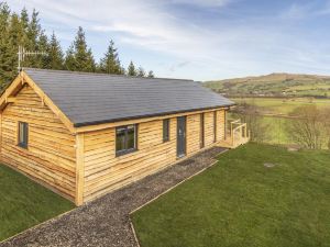 Throstle Nest Farm Lodges