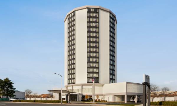 Holiday Inn Philadelphia Arpt-Stadium Area by IHG