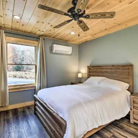 Cozy & Peaceful Waterfront Cabin on Porter Lake!