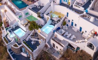 Dreams Luxury Suites