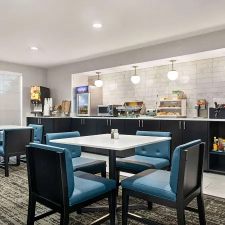 La Quinta Inn & Suites by Wyndham Hesperia Victorville