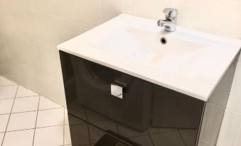 Studio Apartment Near to Paris
