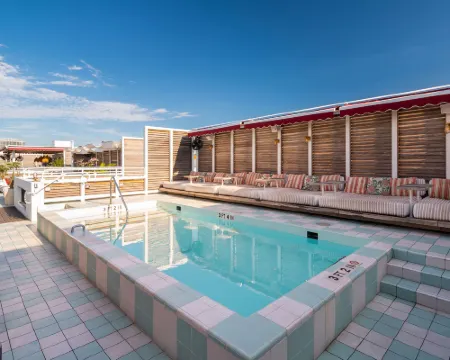 Esme Miami Beach Hotels in Miami Beach