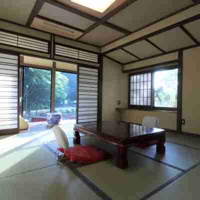 上山日式旅館 Rooms