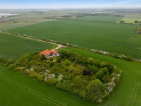 "Soria" - 600m to the Fjord Hotels in Vemb