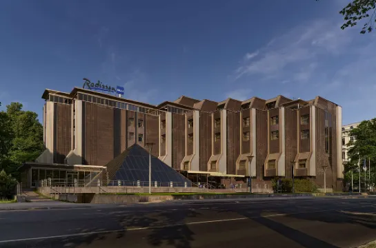 麗笙藍標裡德澤納飯店