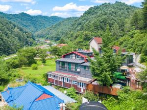 Chuncheon Thegangchon Pension