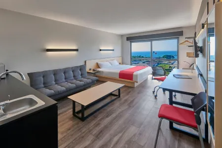 City Express Plus by Marriott Puerto Vallarta