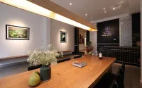 Charming Riverside Hotel Hotels in Vy Da