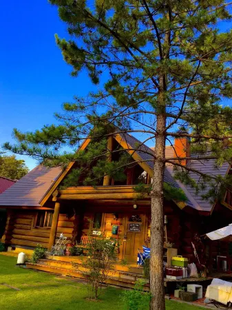 Pension & Cafe Cruise Отели рядом со станцией JR Chiji station