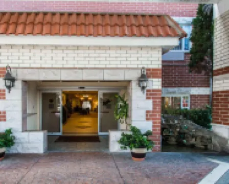 Comfort Suites Airport Hotels in Jacksonville