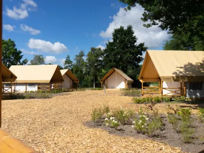 Glampingtent 4 Hotel in zona Het Loonsche Land