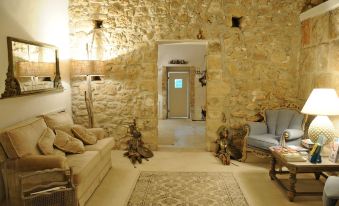 Scilla Maris Charming Suites